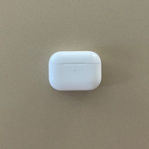 Apple Airpods Pro Wireless Charging Case Only